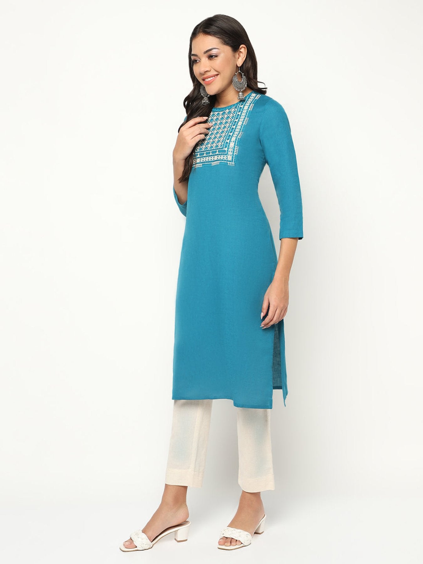 Lagoon Embroidered Kurta Set