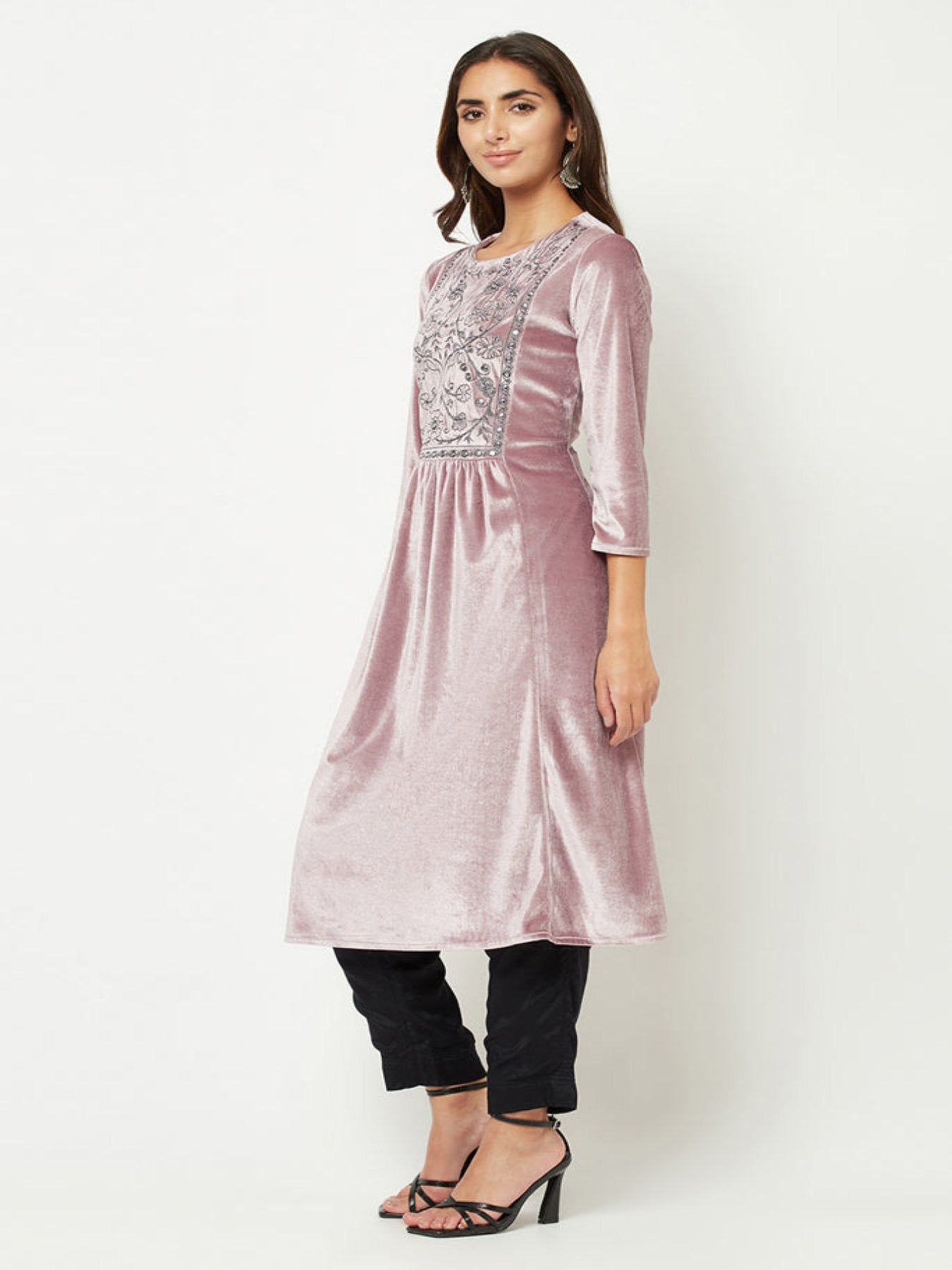 Lilac Embroidered Velvet Kurta