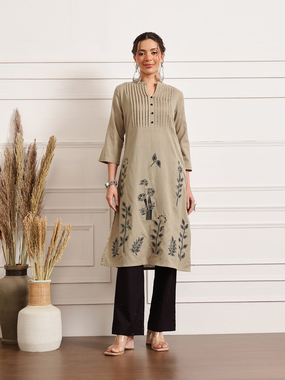 Linen Embroidered Pleated Ethnic Kurta