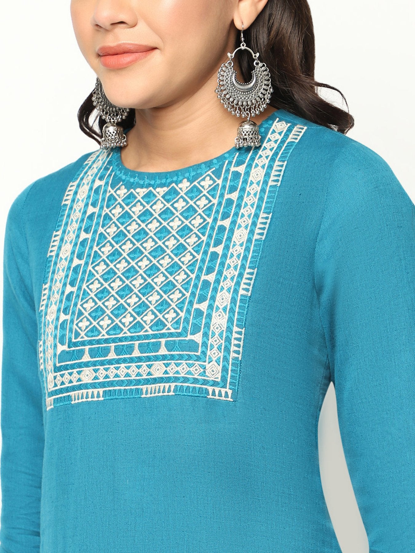 Lagoon Embroidered Kurta Set