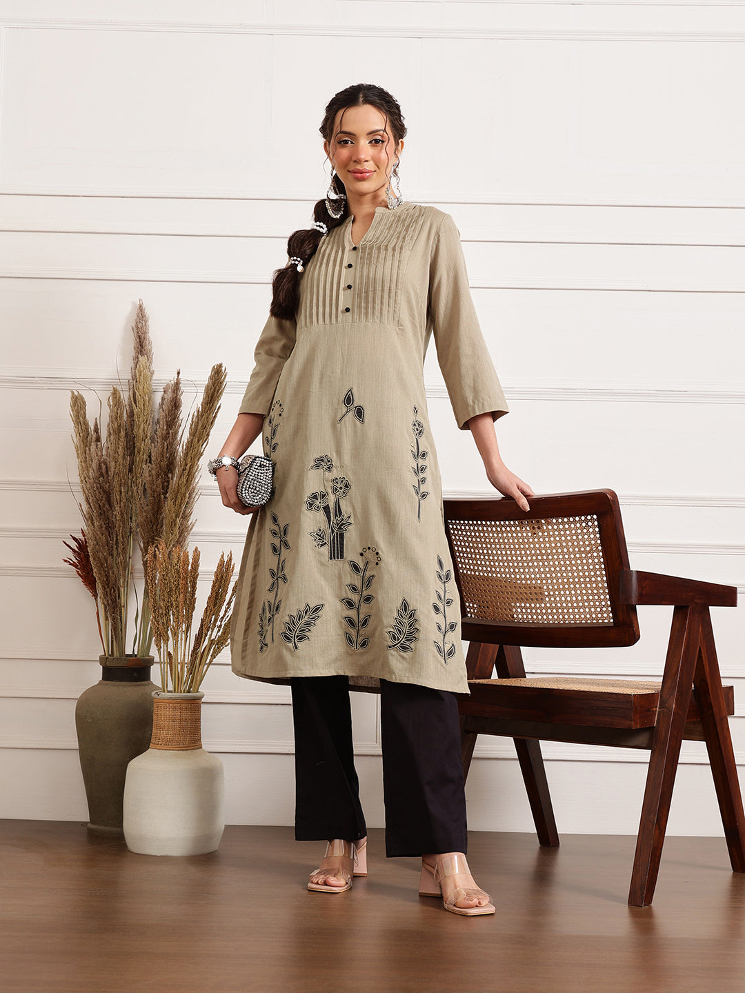 Linen Embroidered Pleated Ethnic Kurta