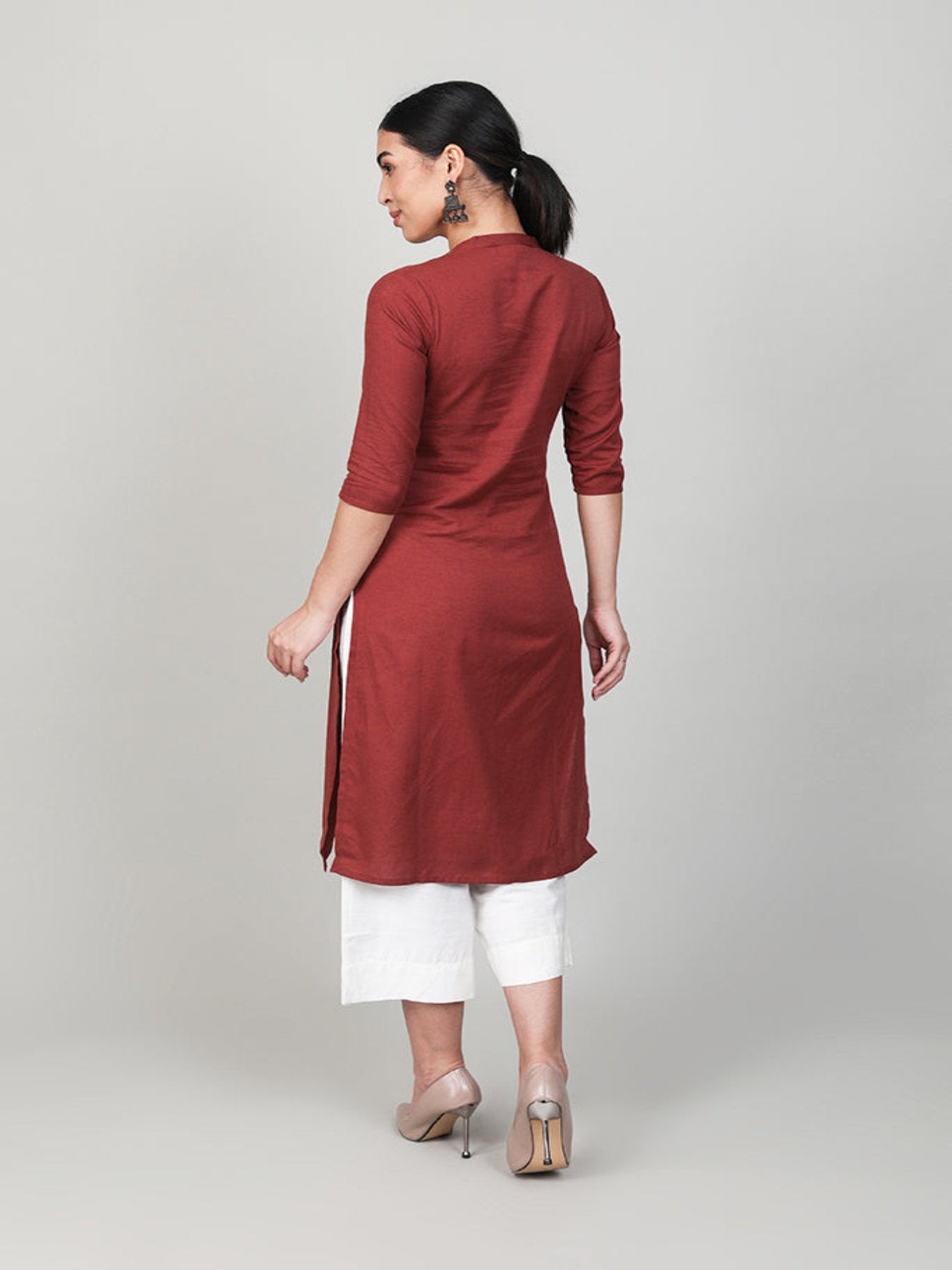 Minimal Embroidered Kurta