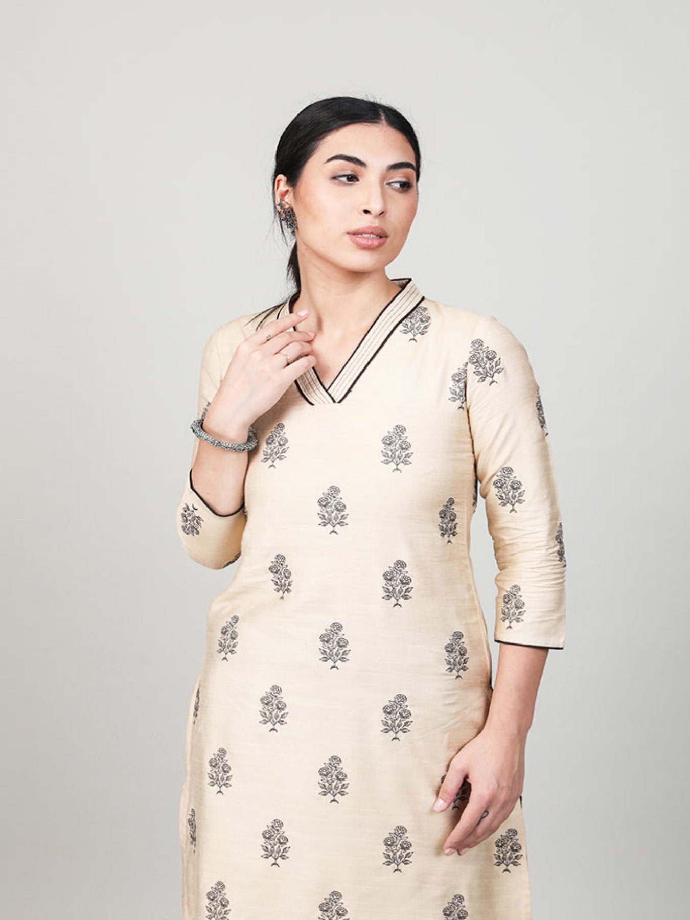 Floral Butta Embroidered Kurta