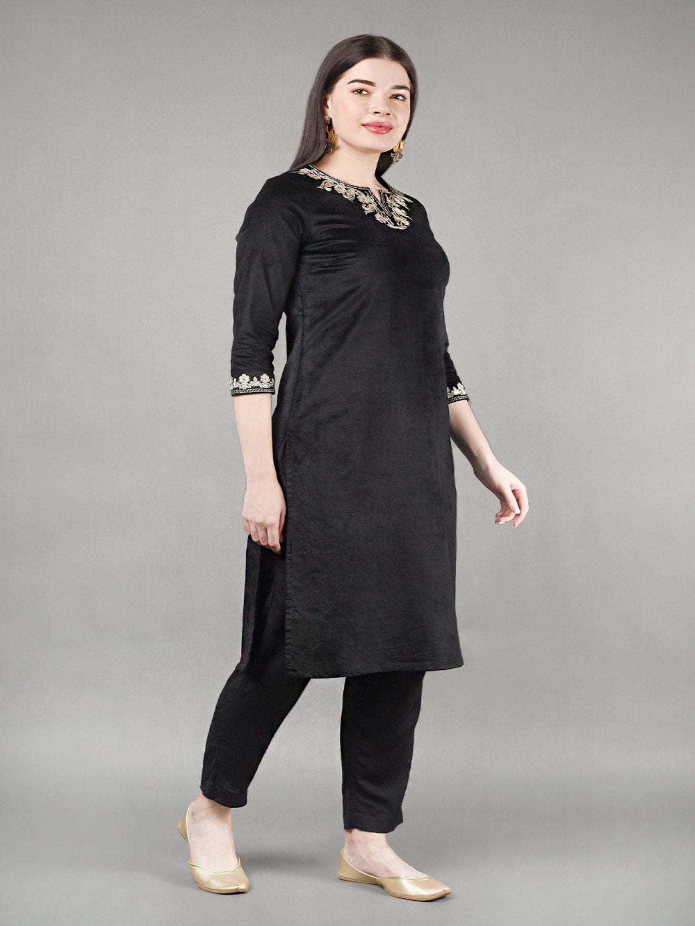 Style-Night Shimmer Velvet Kurta