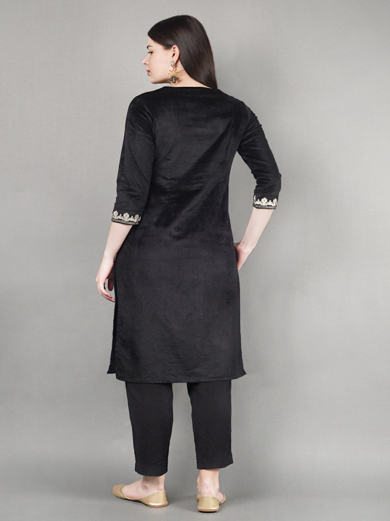 Style-Night Shimmer Velvet Kurta