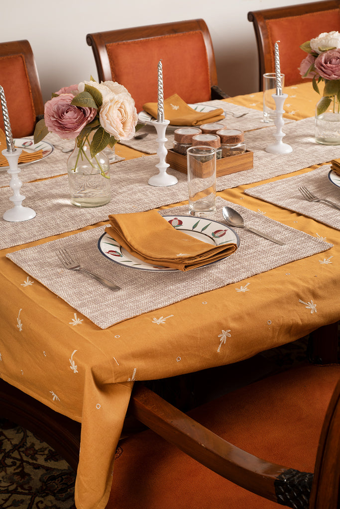 Coco Palm Table Linen (Pack of 14 Pieces | 6 Seater)