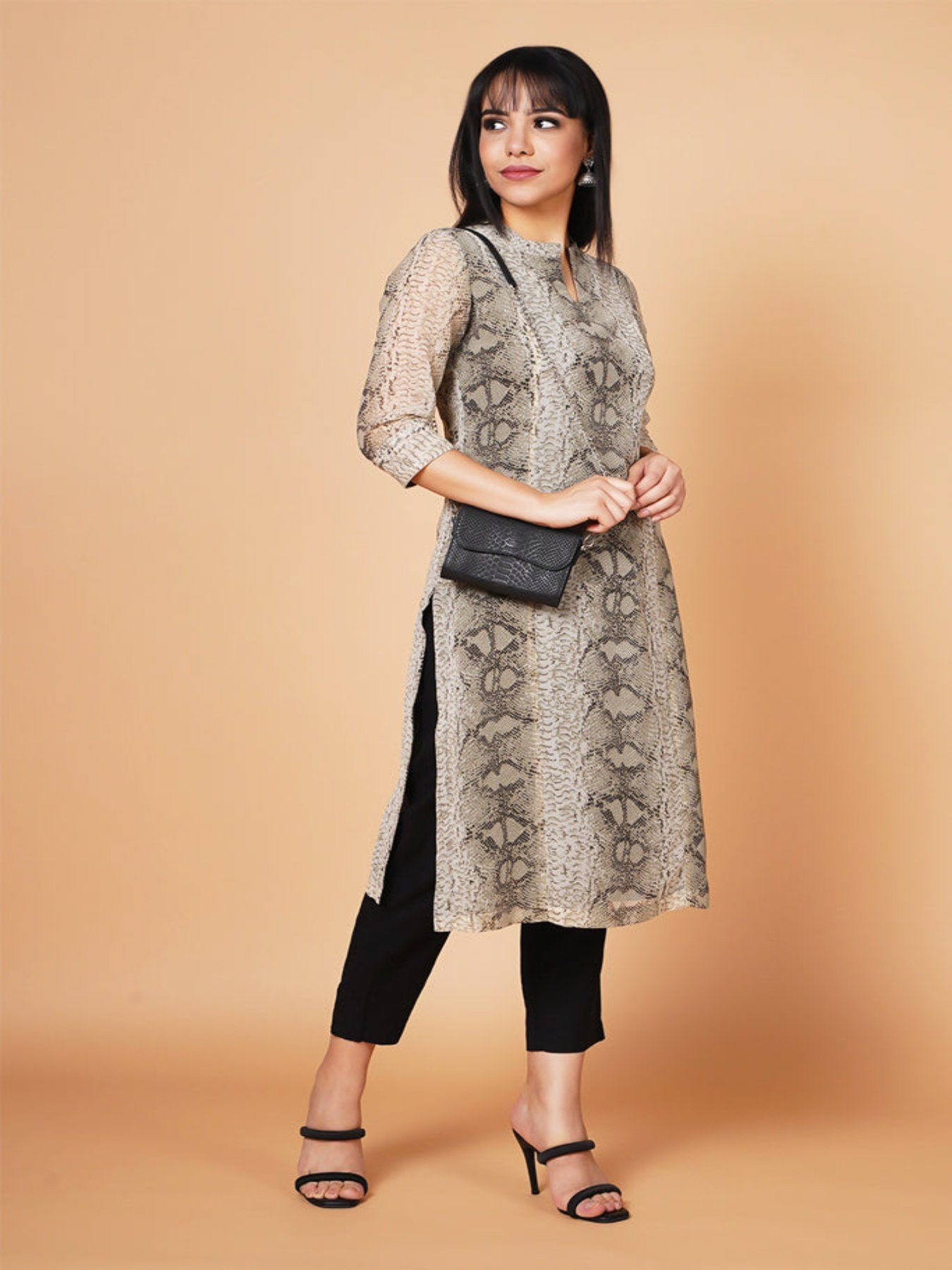 Grey animal-printed straight-fit kurta