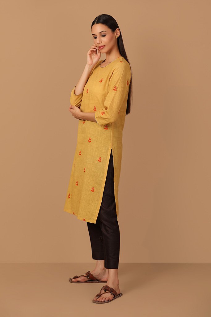 Crimson-Black Kurta With Rounded Neckline - Barara Official