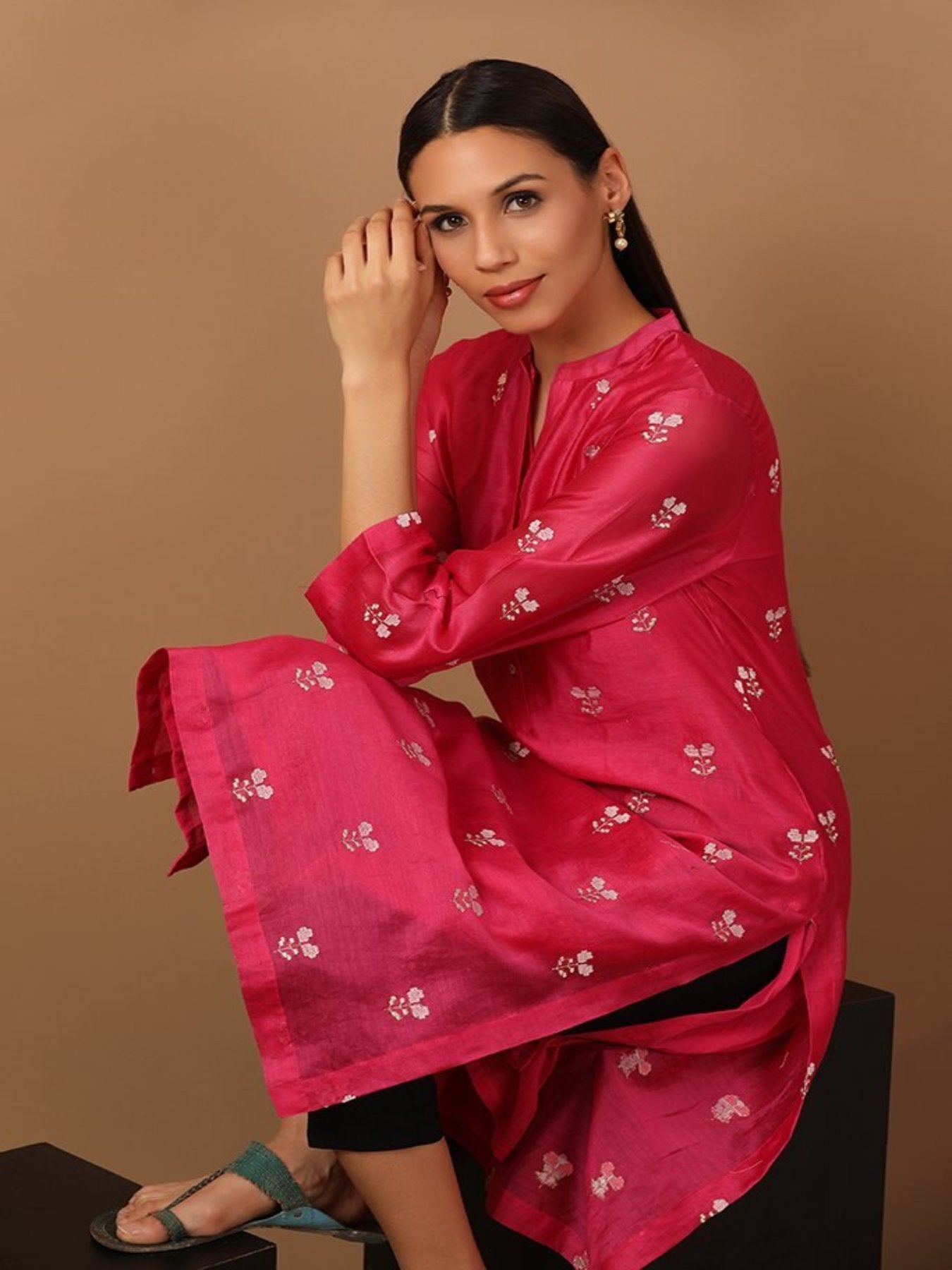 Fuchsia Pink Kurta With Mandarin Neckline - Barara Official